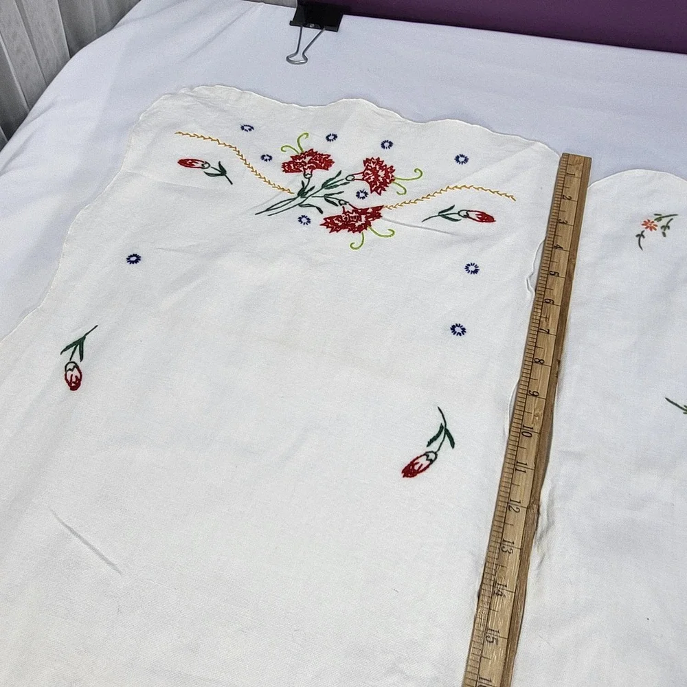 Vintage Hand Embroidered Table Runner Set 3pc Floral Calla Lily Carnation 36in
